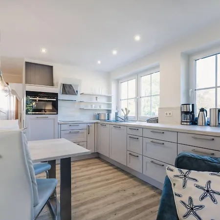 Strandbuhne 15 Og * 青斯特